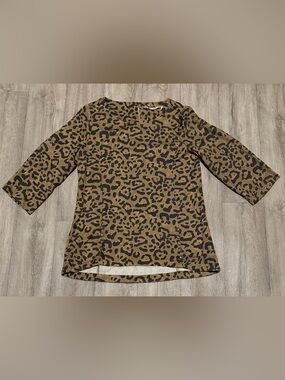 Soft Surroundings Size Small Raelynn Lyocell Pullover Leopard With Button Detail